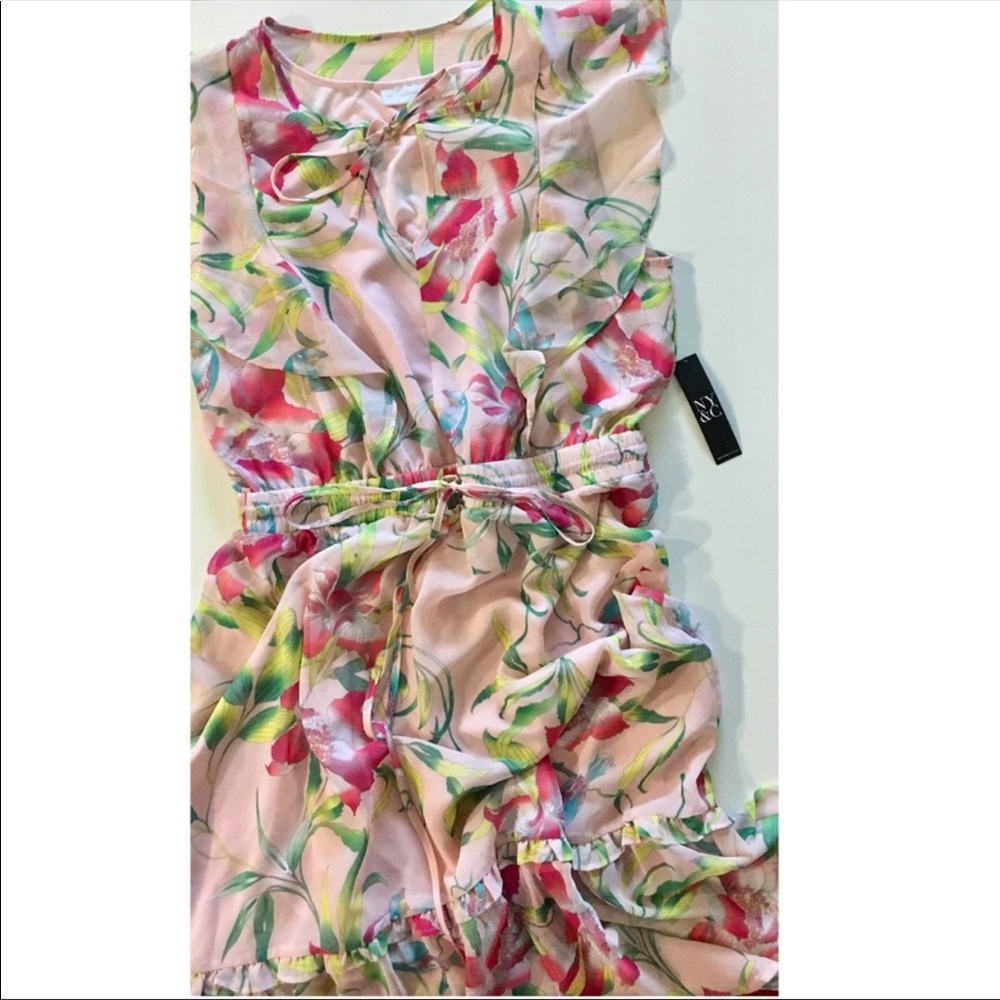 Flirty floral midi dress